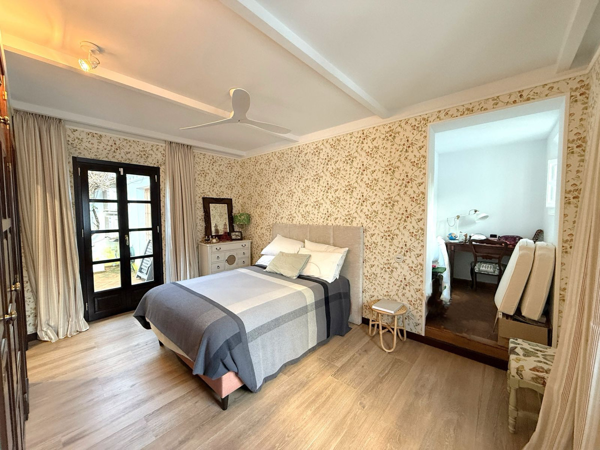 4 Bed Townhouse for sale in Marbella Costa Del Sol, Málaga, Spain