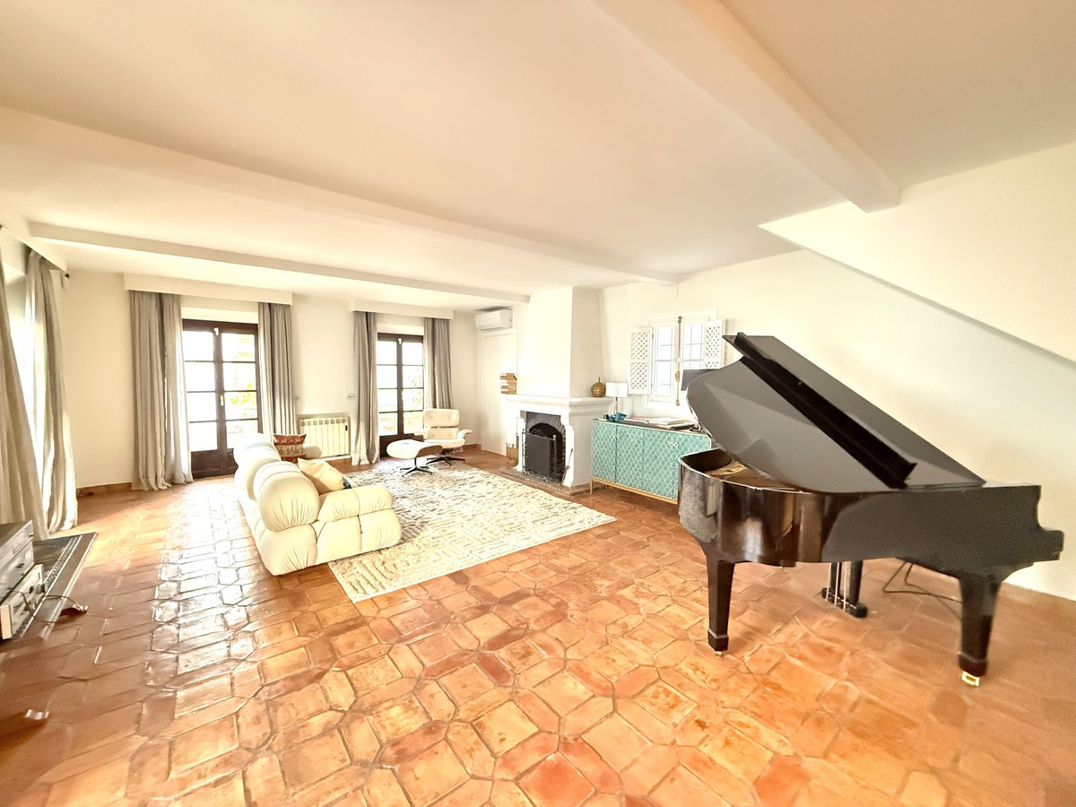 4 Bed Townhouse for sale in Marbella Costa Del Sol, Málaga, Spain