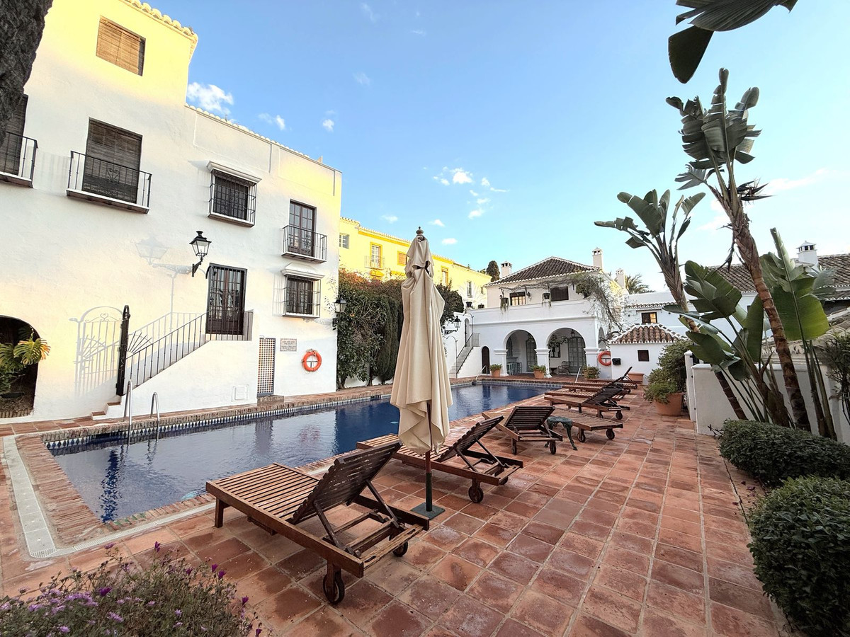 4 Bed Townhouse for sale in Marbella Costa Del Sol, Málaga, Spain