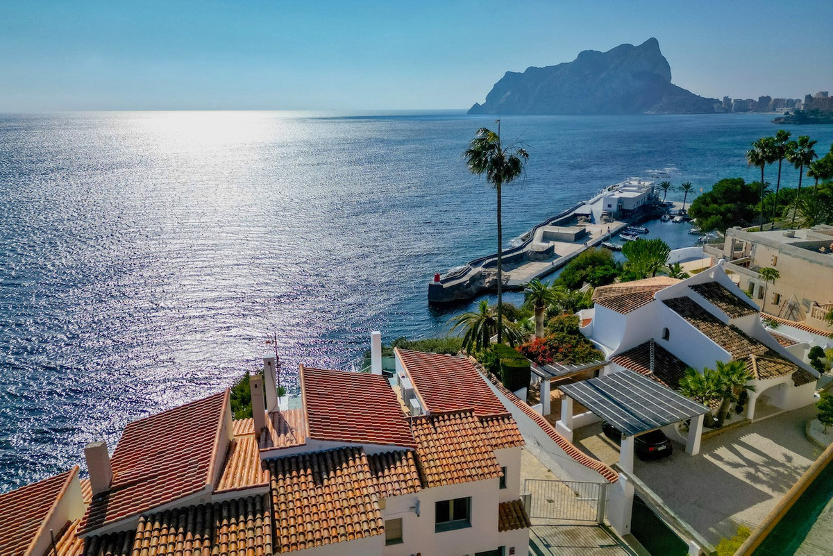 3 Bed Townhouse for sale in Les Bassetes Costa Blanca, Alicante, Spain