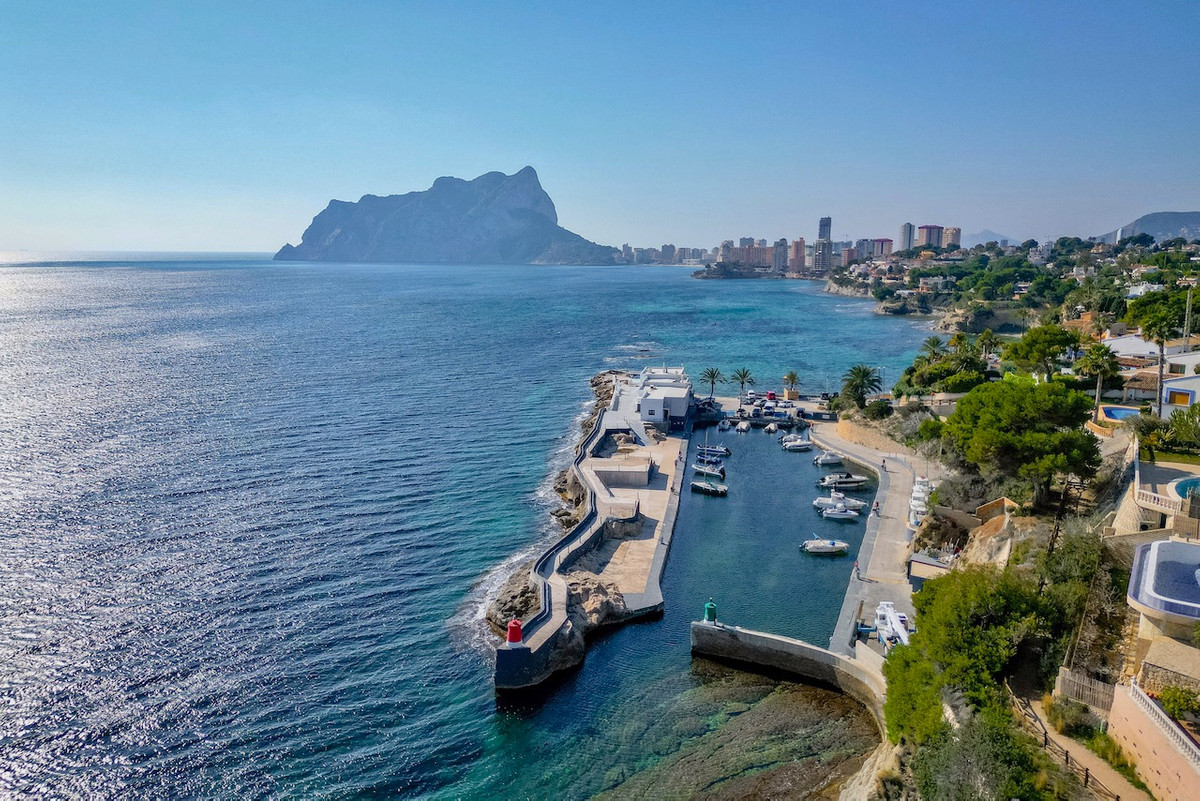 3 Bed Townhouse for sale in Les Bassetes Costa Blanca, Alicante, Spain