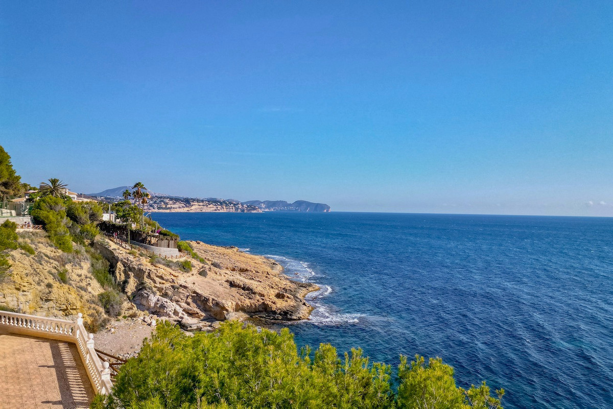 3 Bed Townhouse for sale in Les Bassetes Costa Blanca, Alicante, Spain