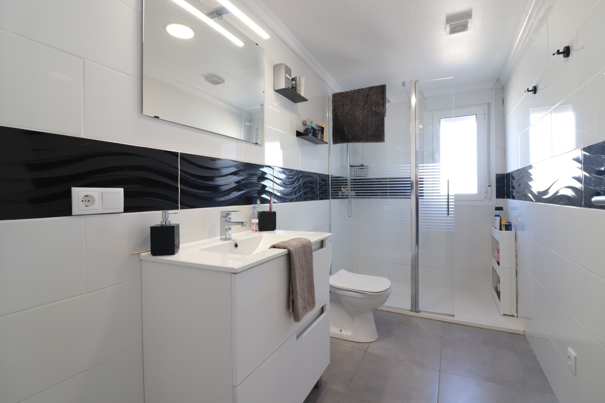 3 Bed Townhouse for sale in Rojales Costa Blanca, Alicante, Spain