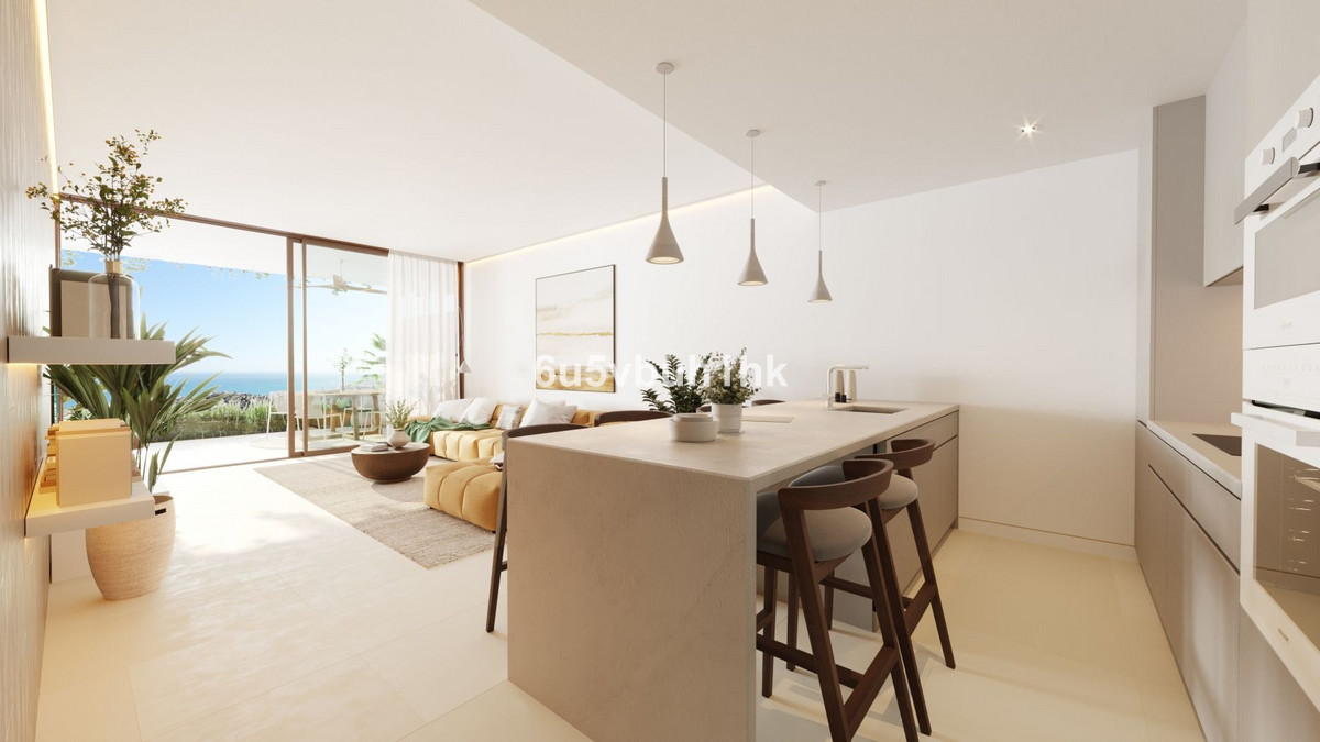 2 Bed Apartment for sale in Fuengirola Costa Del Sol, Málaga, Spain