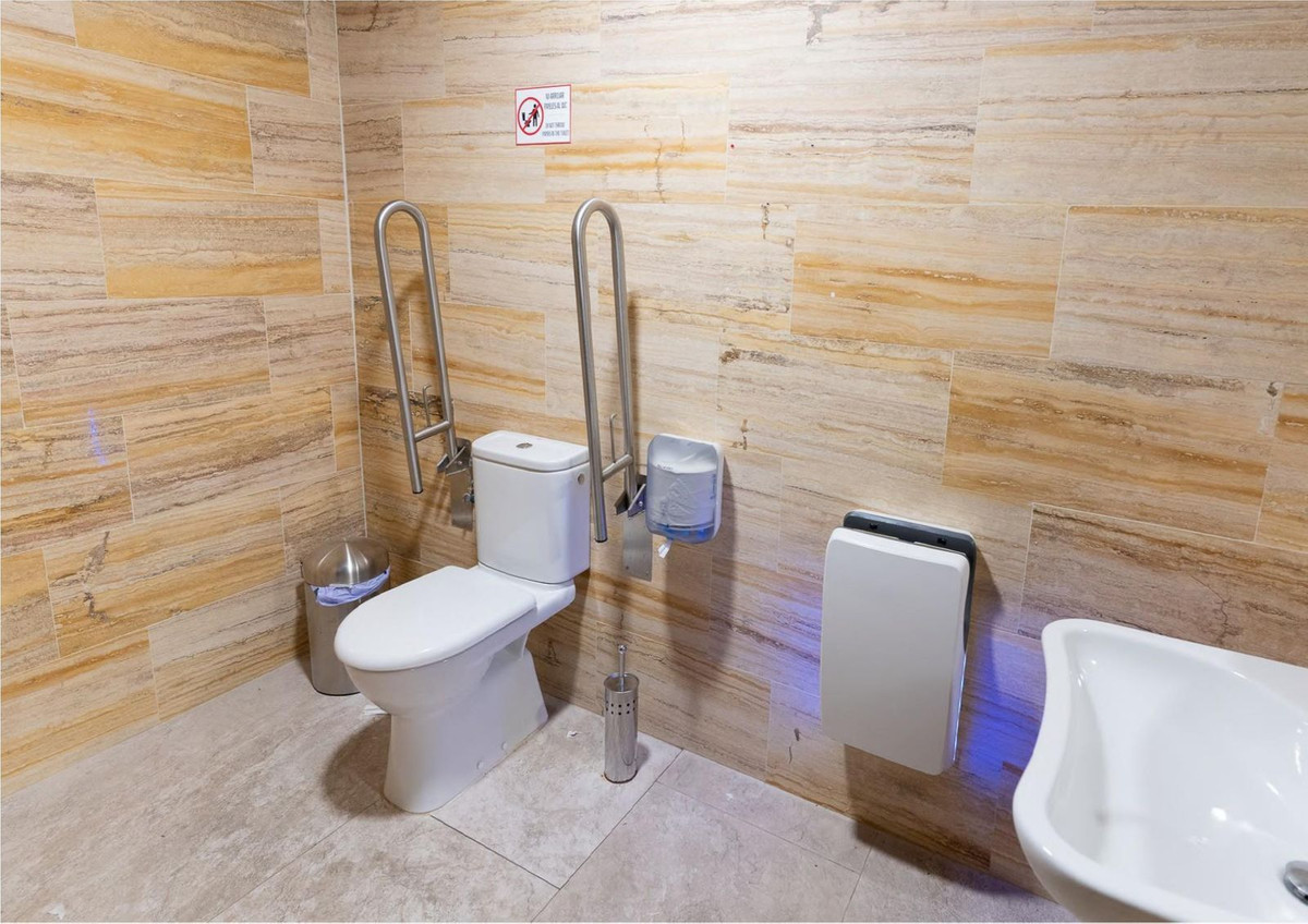 5 Bed Commercial unit for sale in Málaga Centro Costa Del Sol, Málaga, Spain