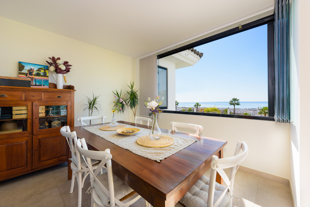 Se vende Apartamento Planta Media de 3 dormitorios en Costa Del Sol, Málaga, España