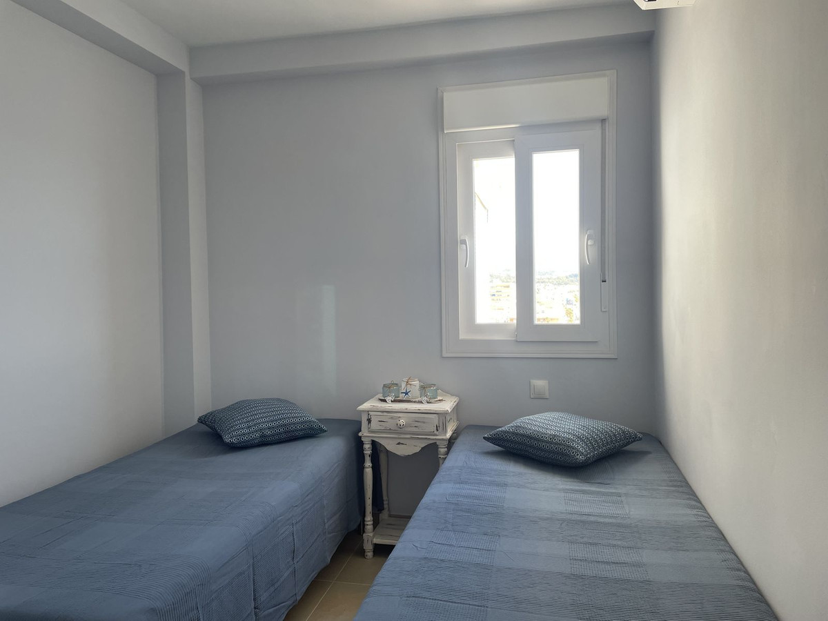 Se vende Apartamento en Planta Última de 3 dormitorios en Costa Del Sol, Málaga, España