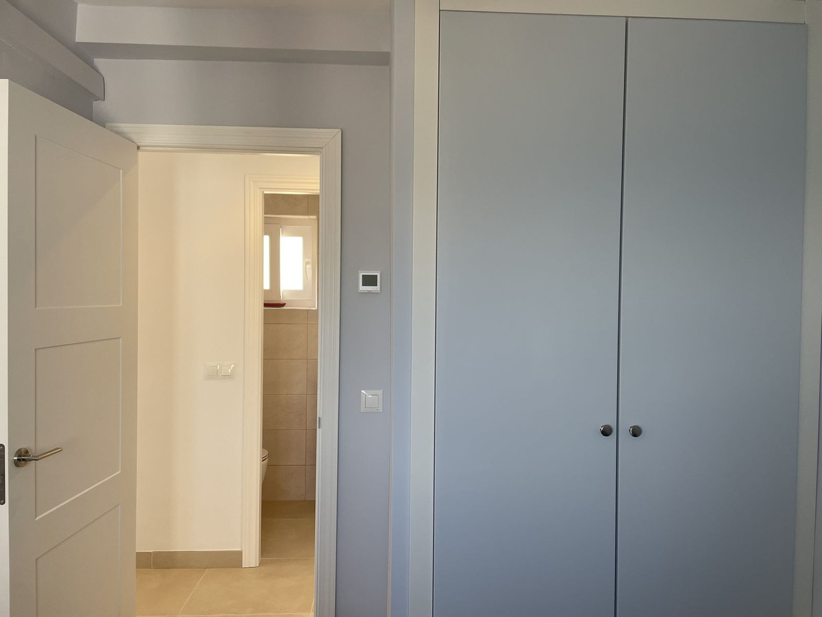 Se vende Apartamento en Planta Última de 3 dormitorios en Costa Del Sol, Málaga, España