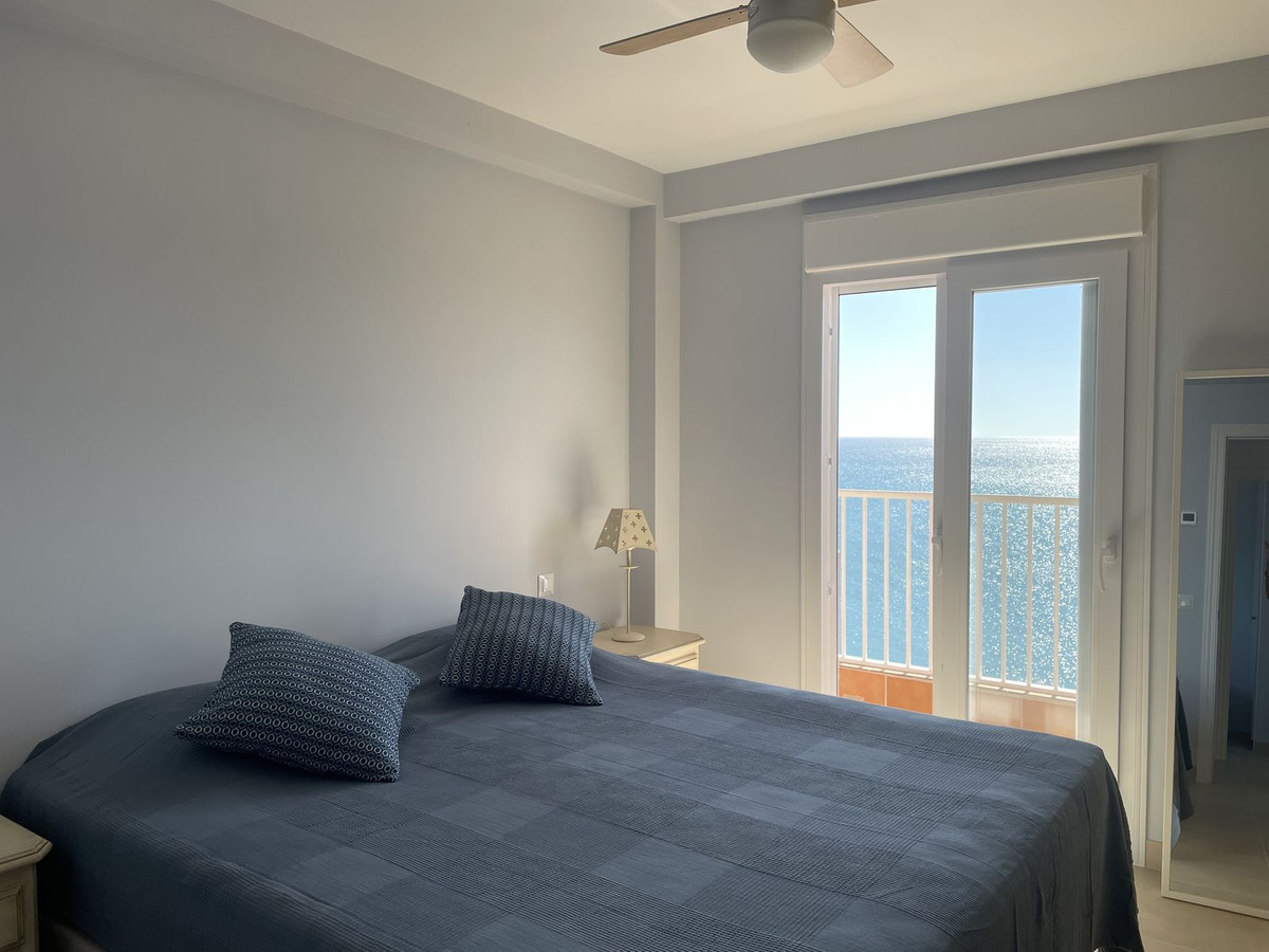 Se vende Apartamento en Planta Última de 3 dormitorios en Costa Del Sol, Málaga, España