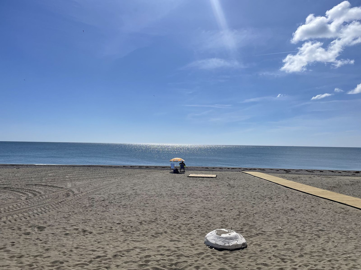 Se vende Apartamento en Planta Última de 3 dormitorios en Costa Del Sol, Málaga, España