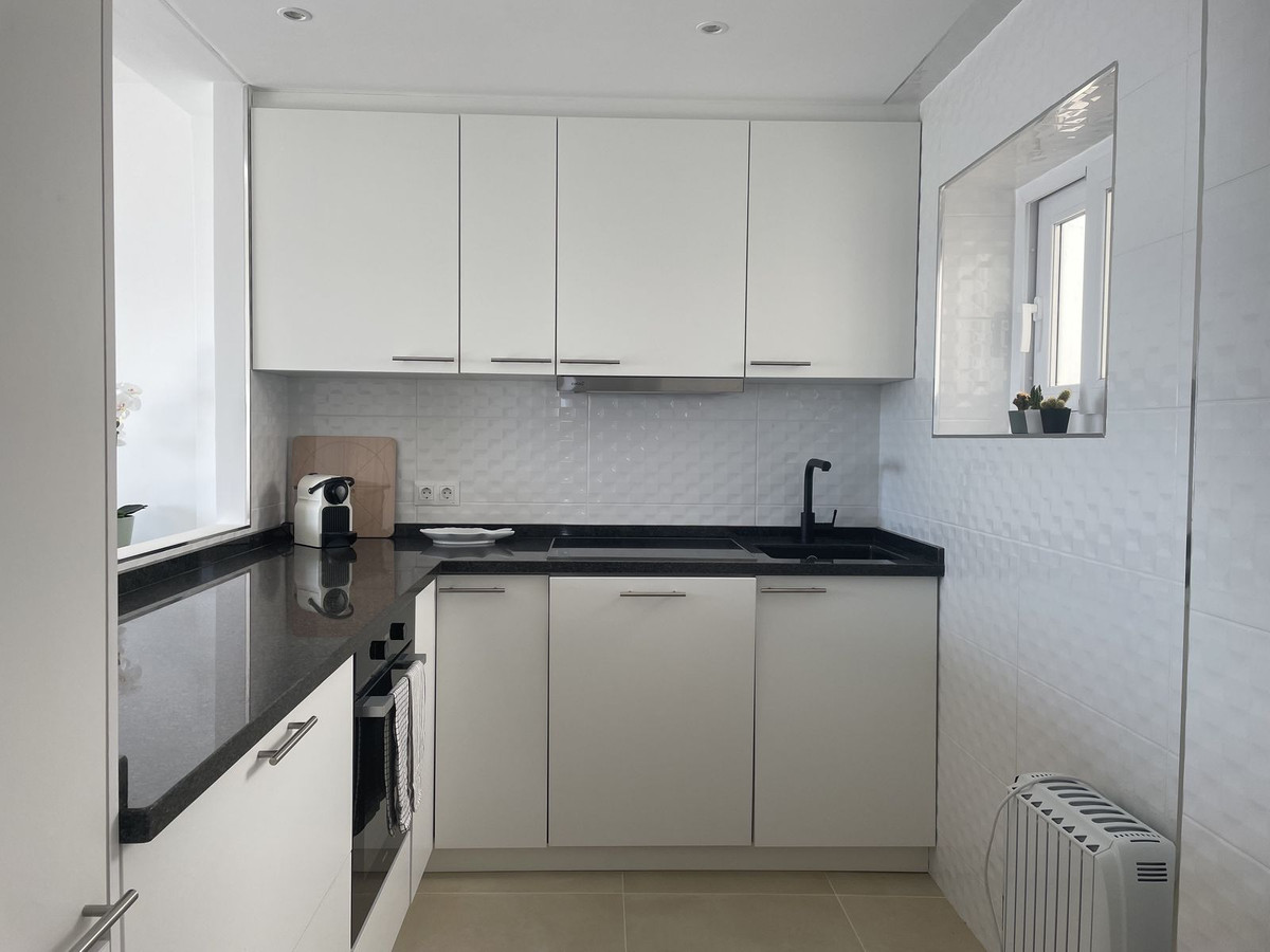 Se vende Apartamento en Planta Última de 3 dormitorios en Costa Del Sol, Málaga, España