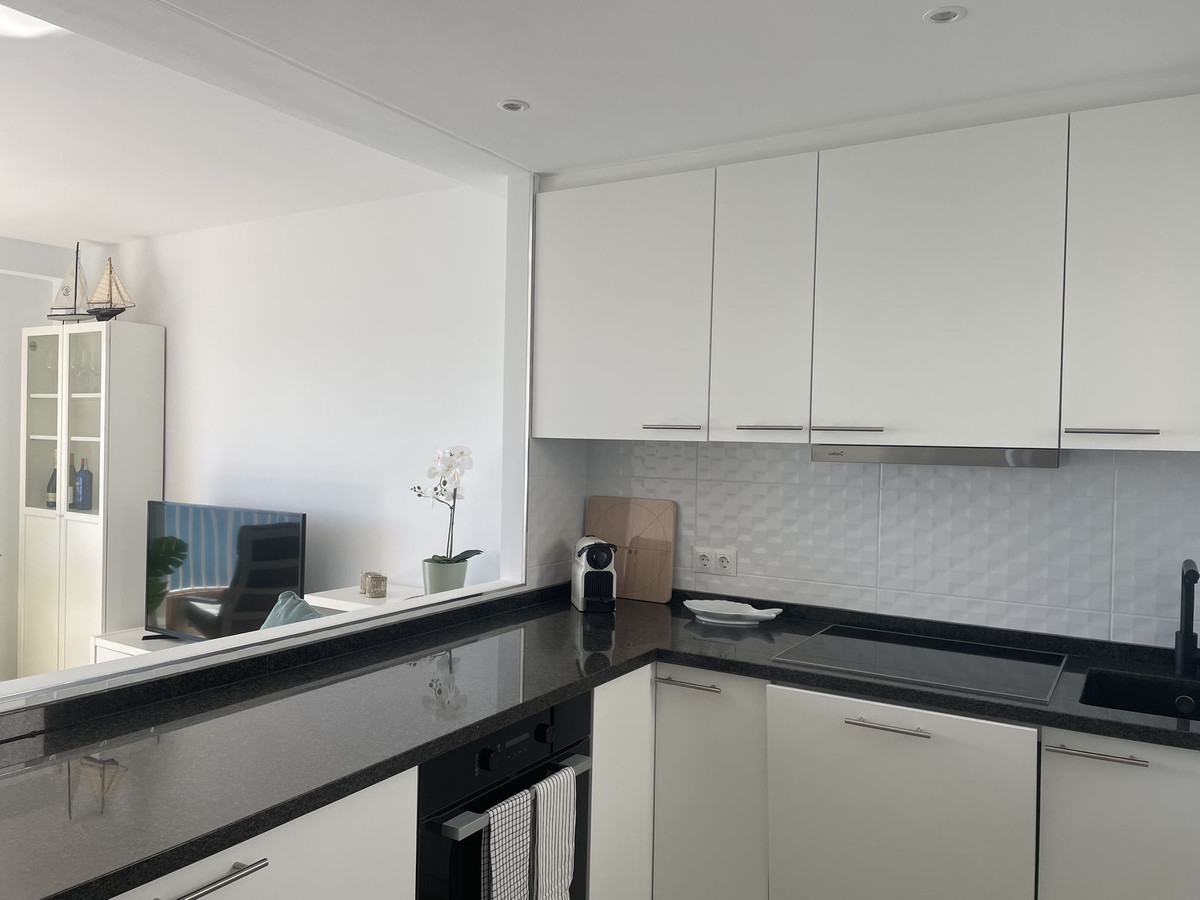 Se vende Apartamento en Planta Última de 3 dormitorios en Costa Del Sol, Málaga, España