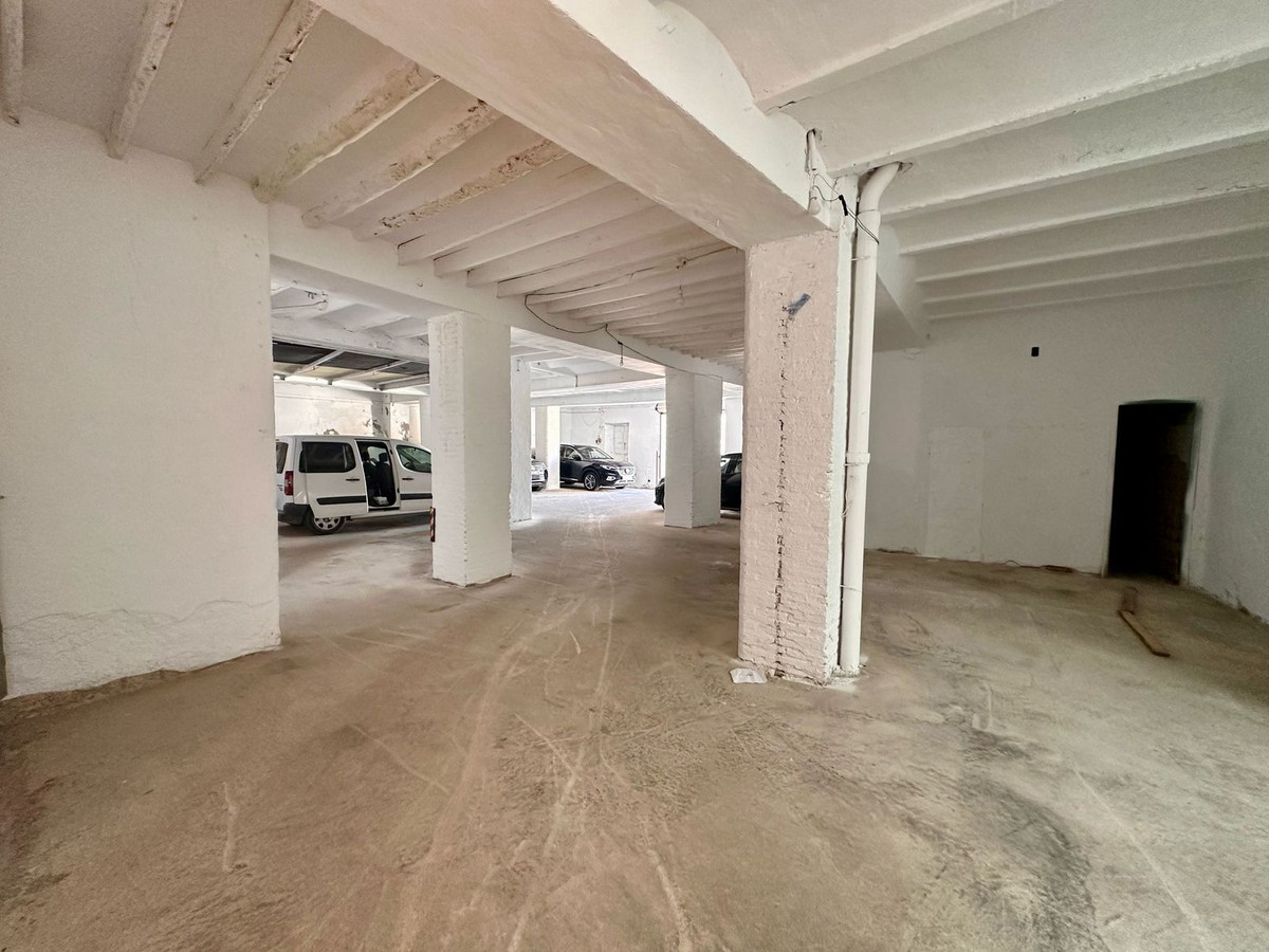 Se vende Adosada de 6 dormitorios en Costa Del Sol East, Málaga, España