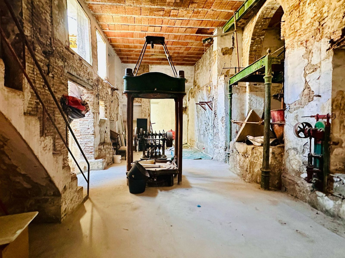 Se vende Adosada de 6 dormitorios en Costa Del Sol East, Málaga, España