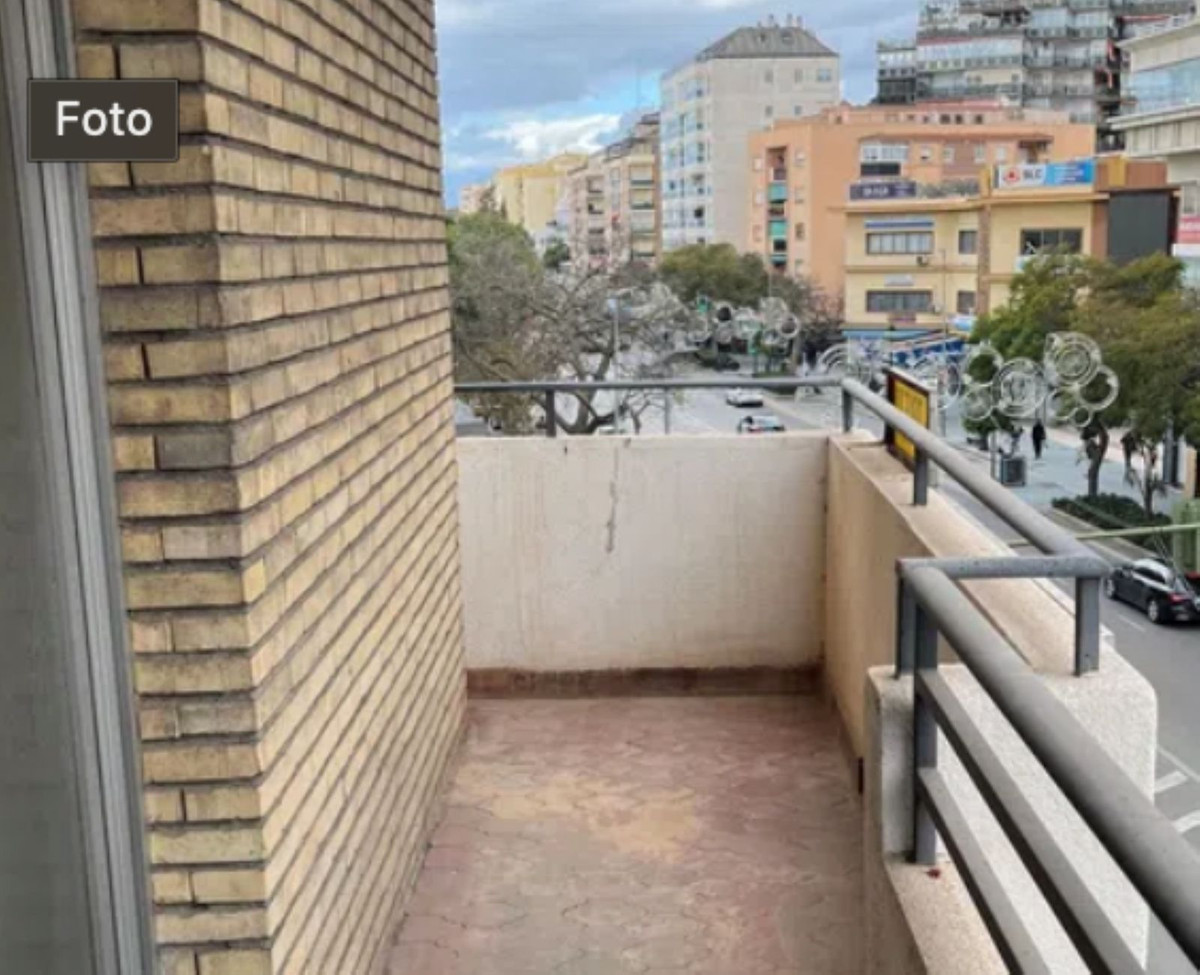Se vende Apartamento Planta Media de 3 dormitorios en Costa Del Sol, Málaga, España