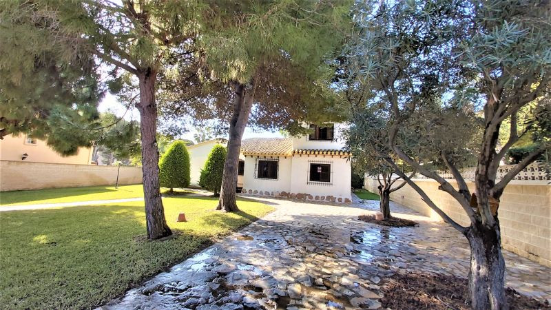 4 Bed Townhouse for sale in Torrevieja Costa Blanca, Alicante, Spain