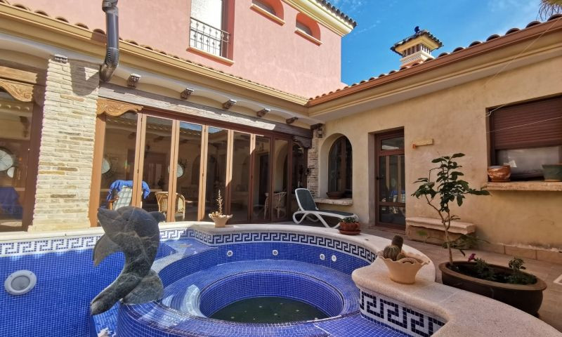 4 Bed Townhouse for sale in Orihuela Costa Blanca, Alicante, Spain
