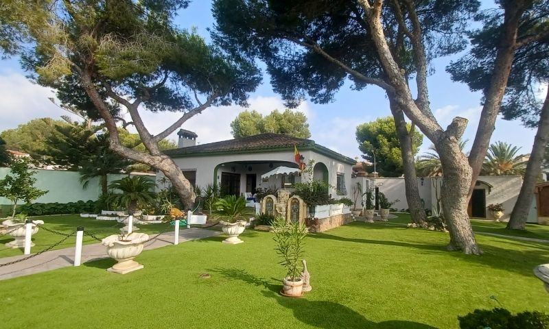 3 Bed Townhouse for sale in Orihuela Costa Costa Blanca, Alicante, Spain