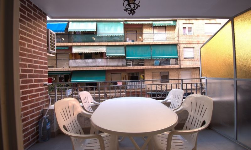 Se vende Apartamento Planta Media de 3 dormitorios en Costa Blanca, Alicante, España