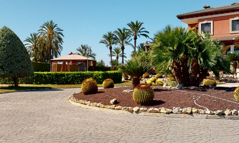 6 Bed Townhouse for sale in Elche Costa Blanca, Alicante, Spain
