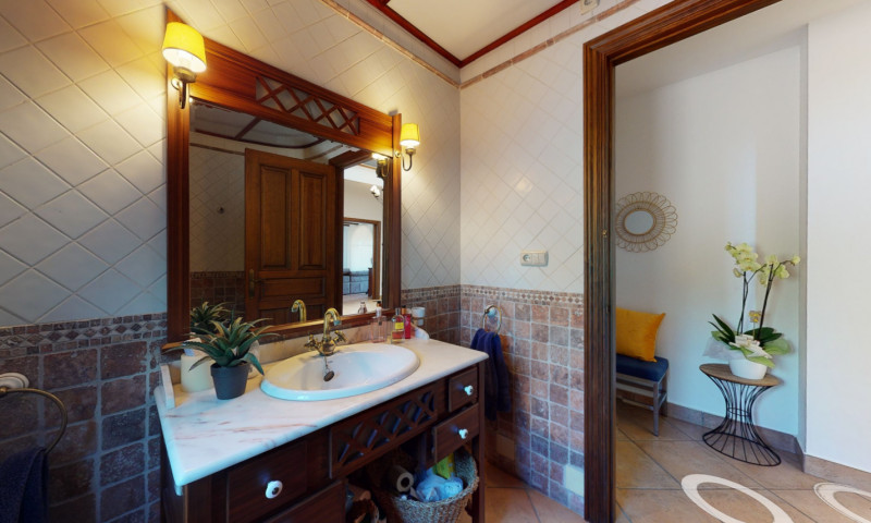 6 Bed Townhouse for sale in Elche Costa Blanca, Alicante, Spain