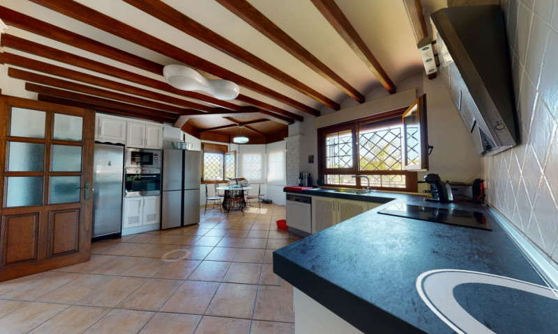 6 Bed Townhouse for sale in Elche Costa Blanca, Alicante, Spain