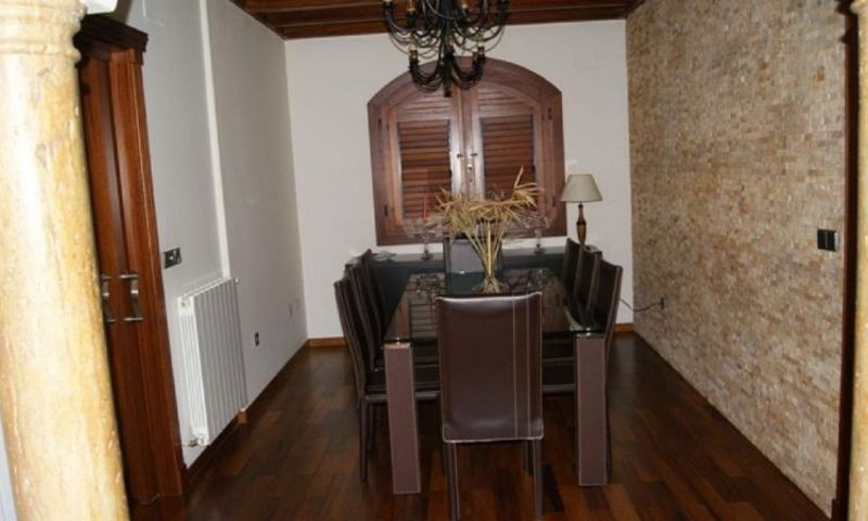 Se vende Villa - Chalet de 6 dormitorios en Costa Blanca, Alicante, España