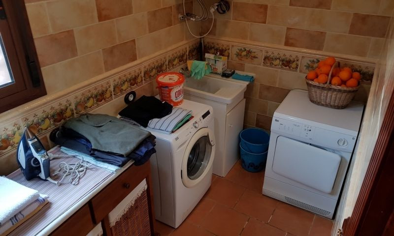 Se vende Villa - Chalet de 4 dormitorios en Costa Blanca, Alicante, España