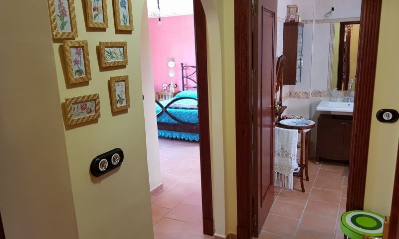 Se vende Villa - Chalet de 4 dormitorios en Costa Blanca, Alicante, España