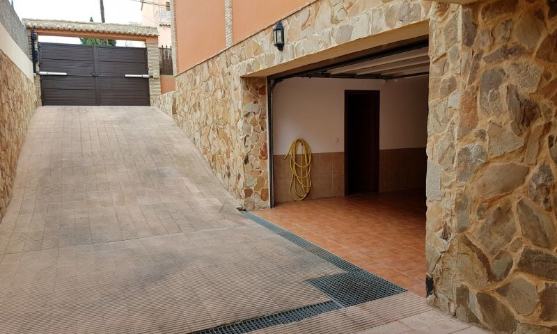 Se vende Villa - Chalet de 4 dormitorios en Costa Blanca, Alicante, España