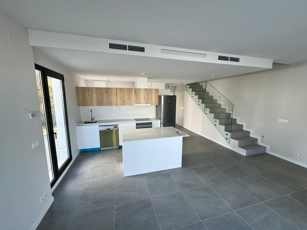 4 Bed Townhouse for sale in Riviera Del Sol Costa Del Sol, Málaga, Spain