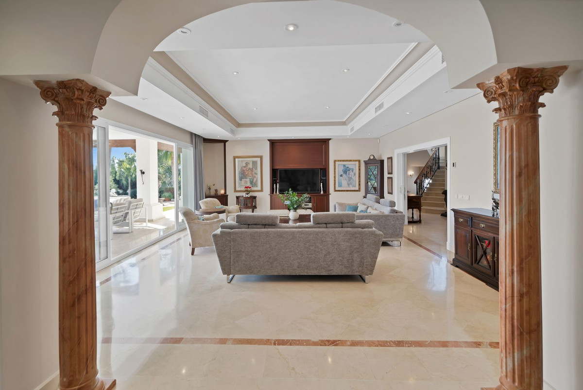 Se vende Villa - Chalet de 7 dormitorios en Costa Del Sol, Málaga, España