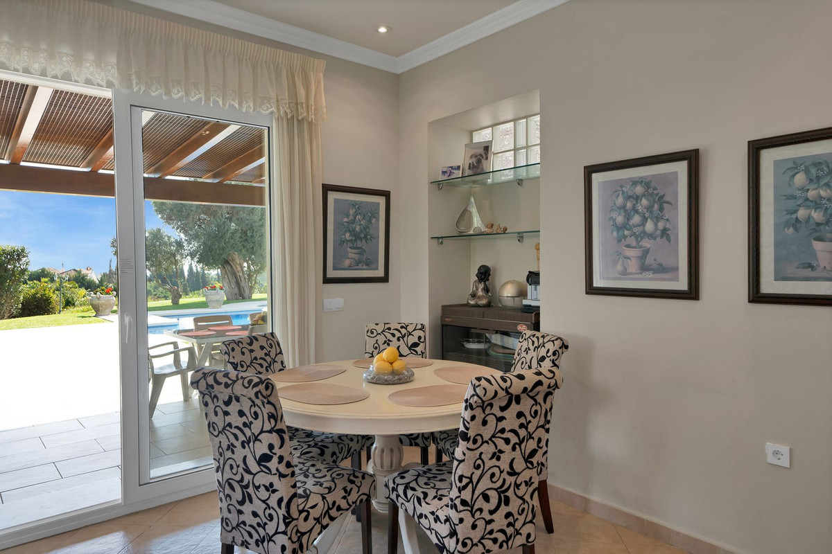 Se vende Villa - Chalet de 7 dormitorios en Costa Del Sol, Málaga, España