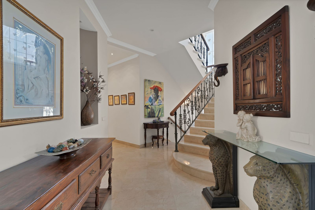 Se vende Villa - Chalet de 7 dormitorios en Costa Del Sol, Málaga, España