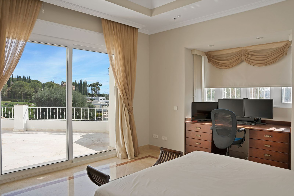 Se vende Villa - Chalet de 7 dormitorios en Costa Del Sol, Málaga, España