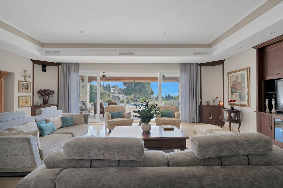 Se vende Villa - Chalet de 7 dormitorios en Costa Del Sol, Málaga, España