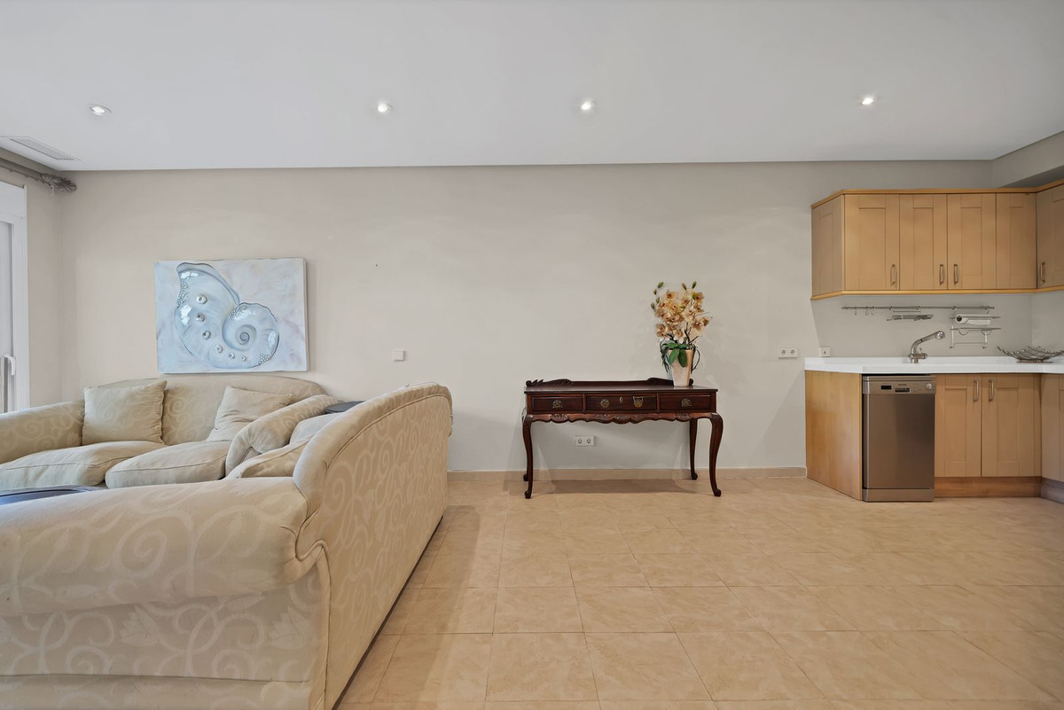 Se vende Villa - Chalet de 7 dormitorios en Costa Del Sol, Málaga, España