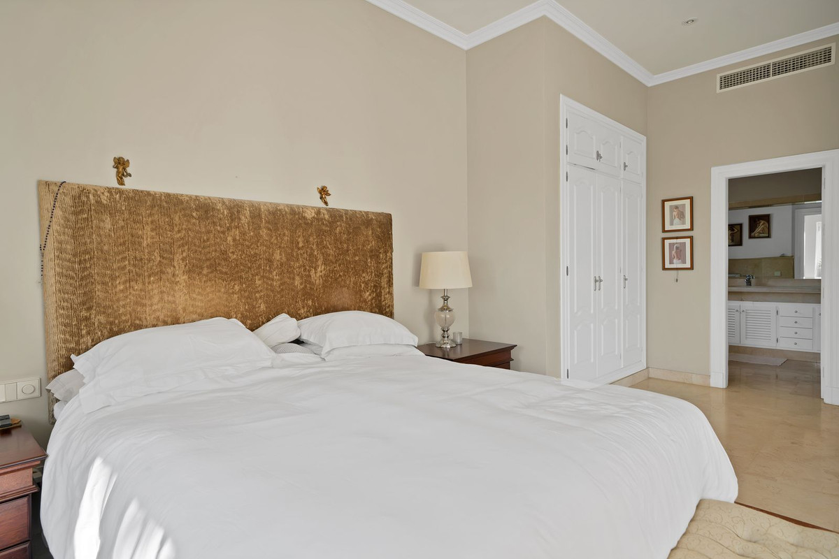 Se vende Villa - Chalet de 7 dormitorios en Costa Del Sol, Málaga, España