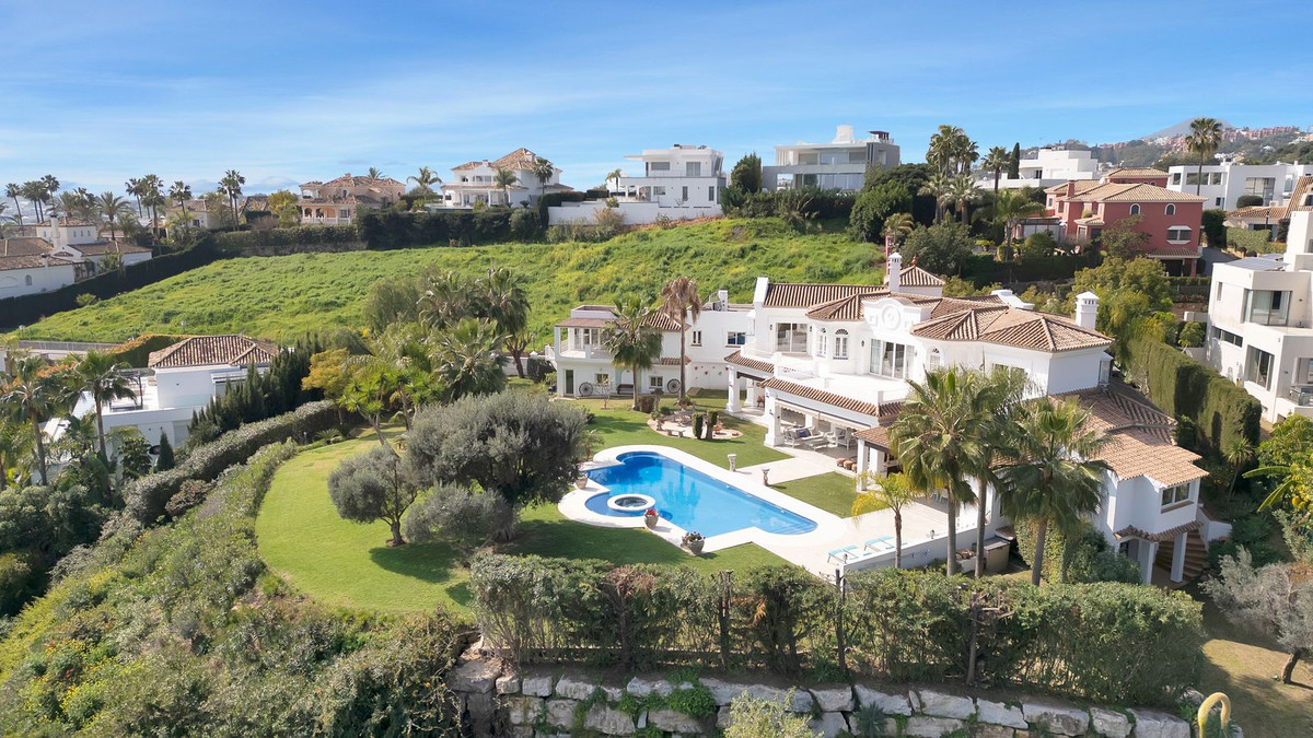 Se vende Villa - Chalet de 7 dormitorios en Costa Del Sol, Málaga, España