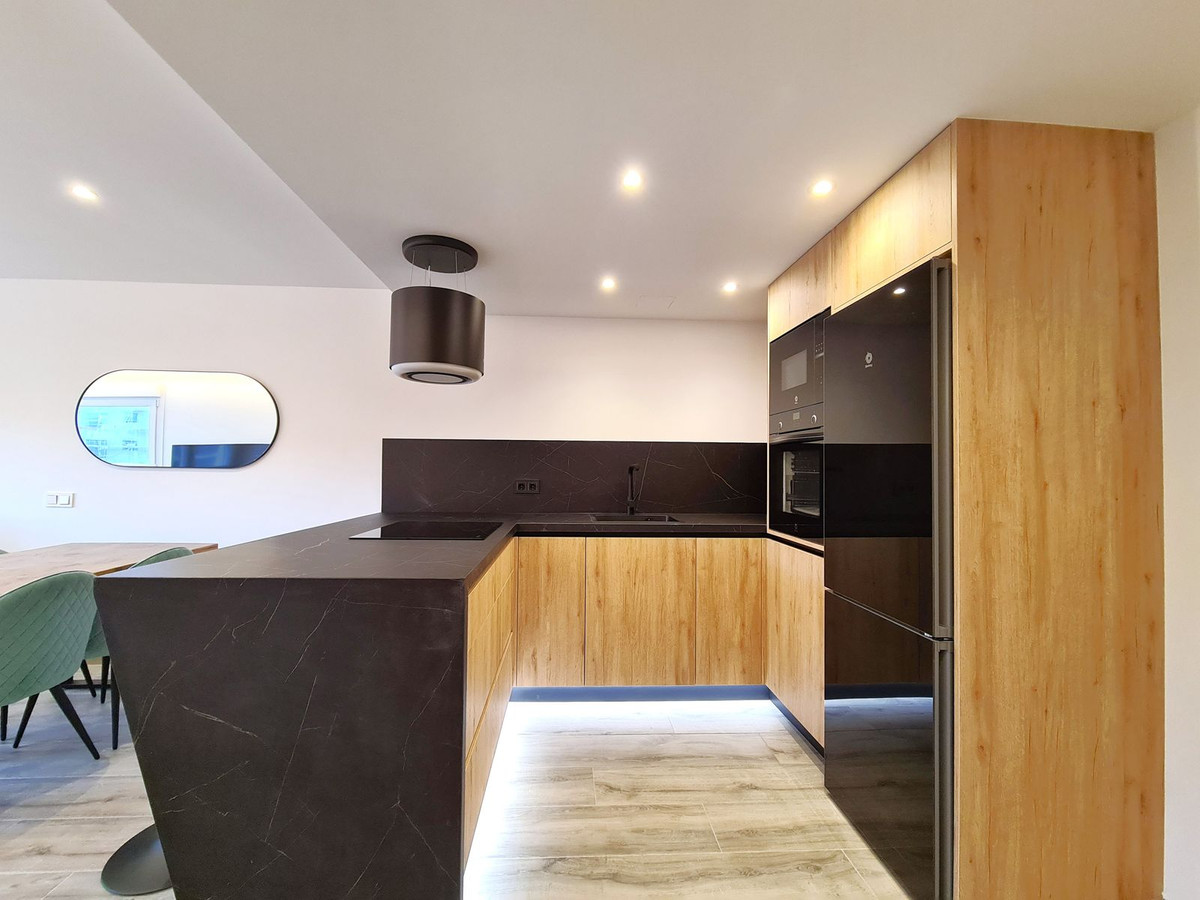 Se vende Apartamento Planta Media de 3 dormitorios en Costa Del Sol, Málaga, España