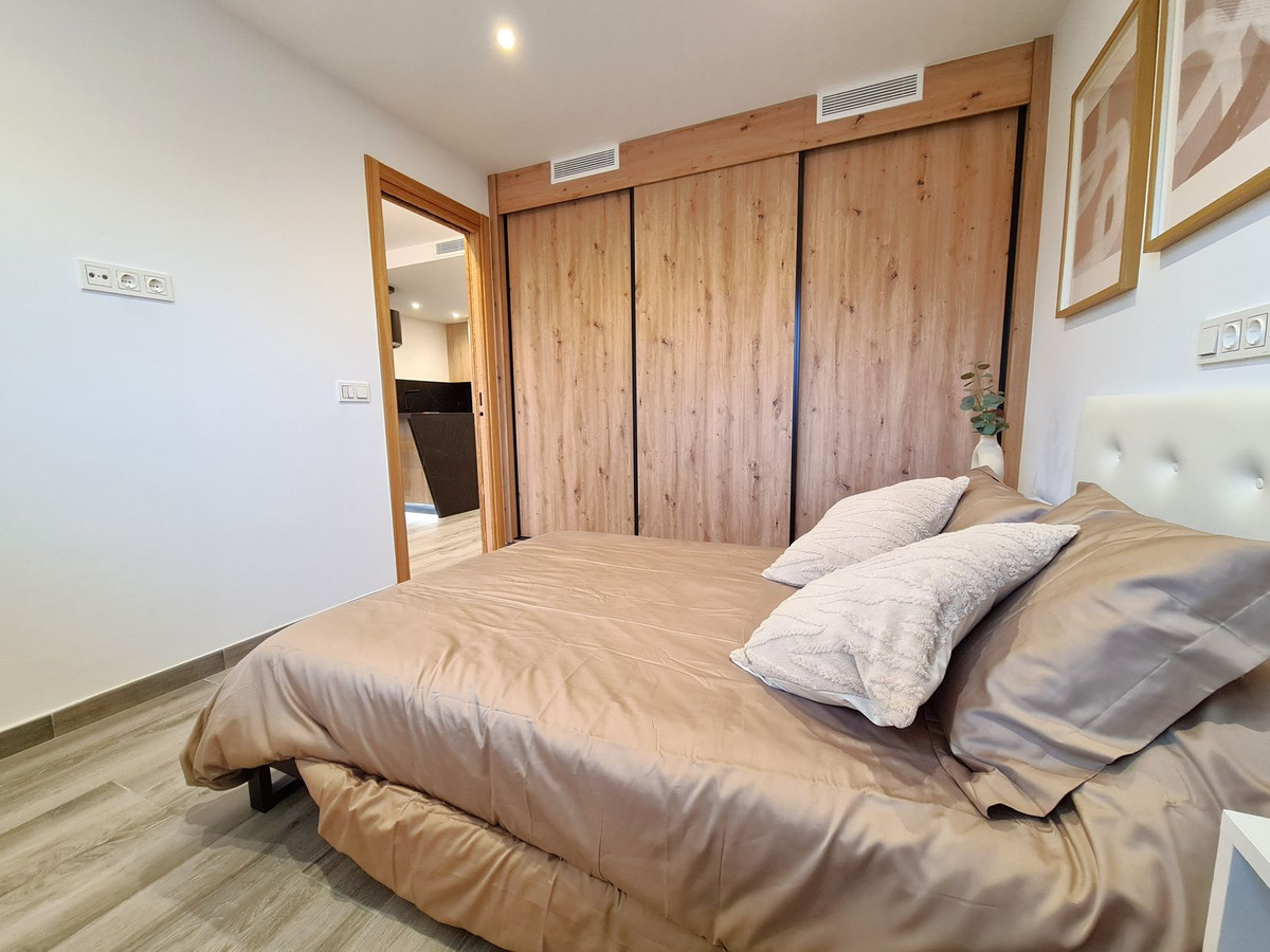 Se vende Apartamento Planta Media de 3 dormitorios en Costa Del Sol, Málaga, España