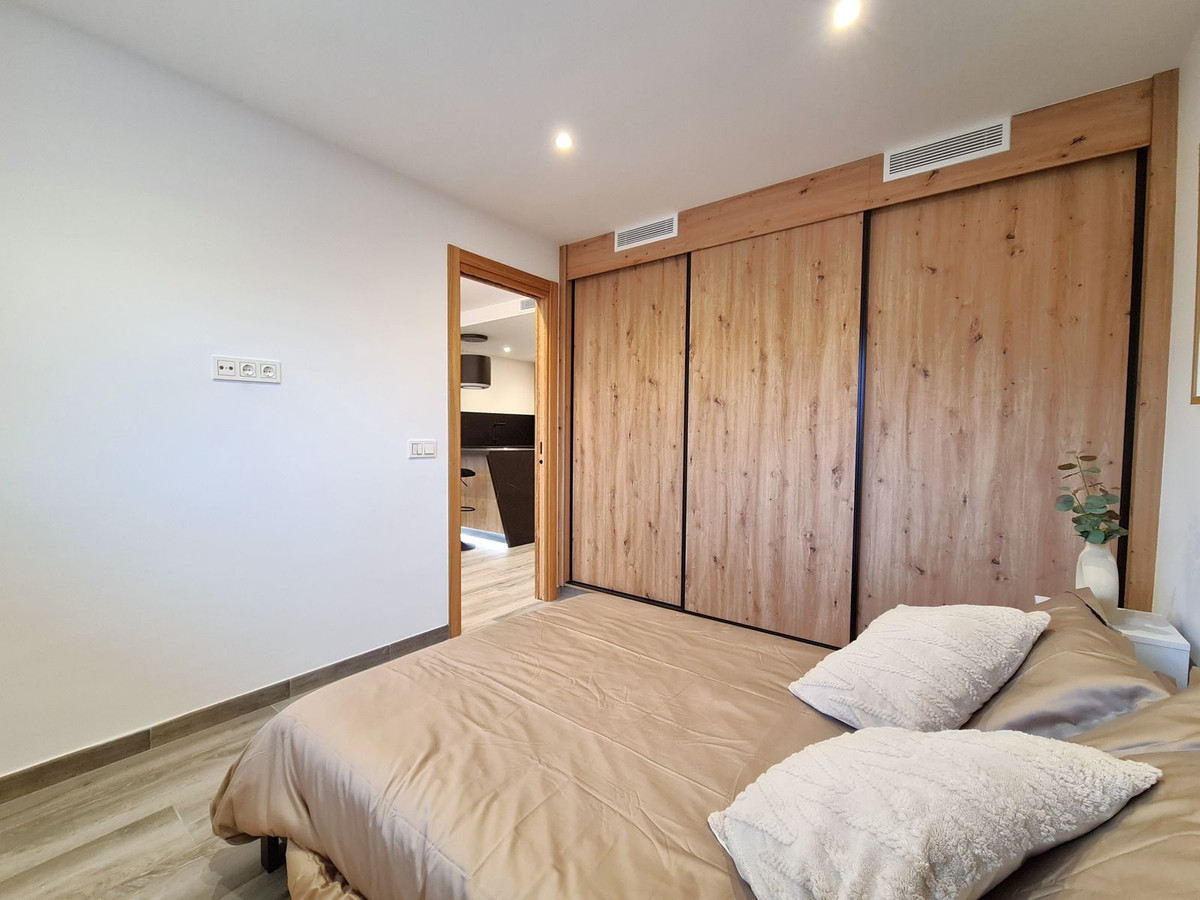 Se vende Apartamento Planta Media de 3 dormitorios en Costa Del Sol, Málaga, España