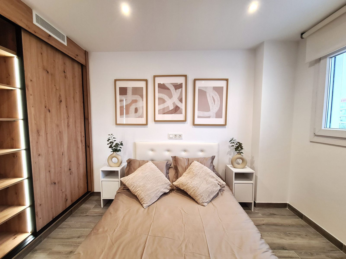 Se vende Apartamento Planta Media de 3 dormitorios en Costa Del Sol, Málaga, España