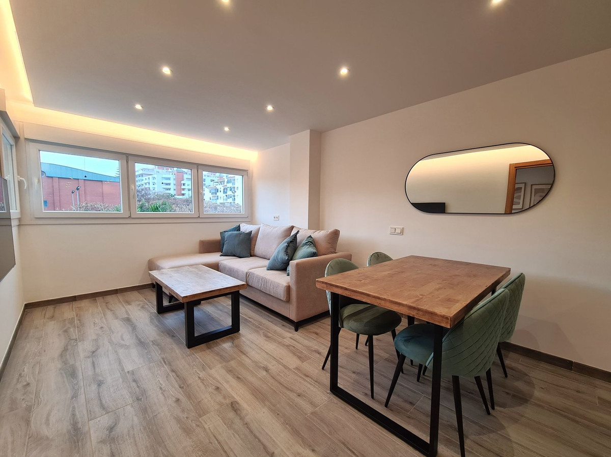Se vende Apartamento Planta Media de 3 dormitorios en Costa Del Sol, Málaga, España