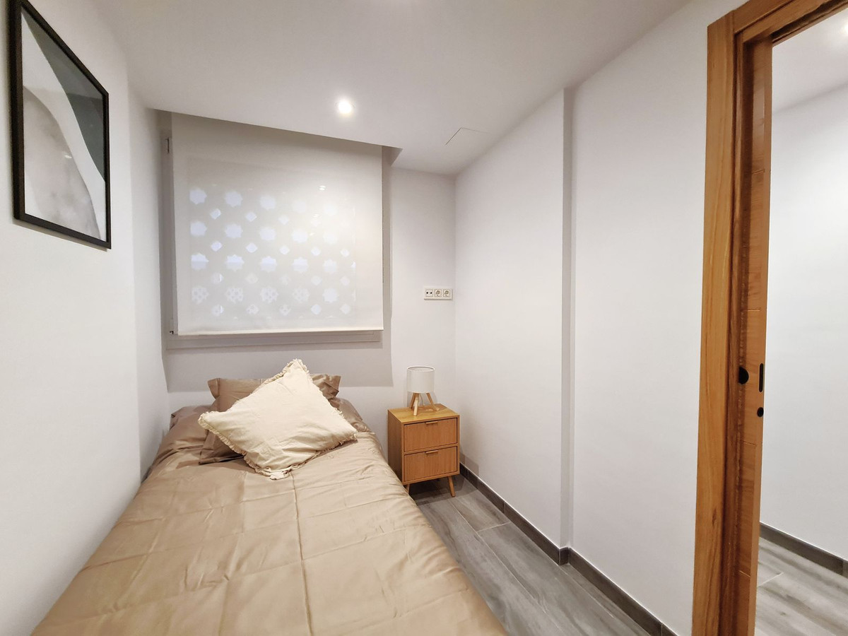 Se vende Apartamento Planta Media de 3 dormitorios en Costa Del Sol, Málaga, España
