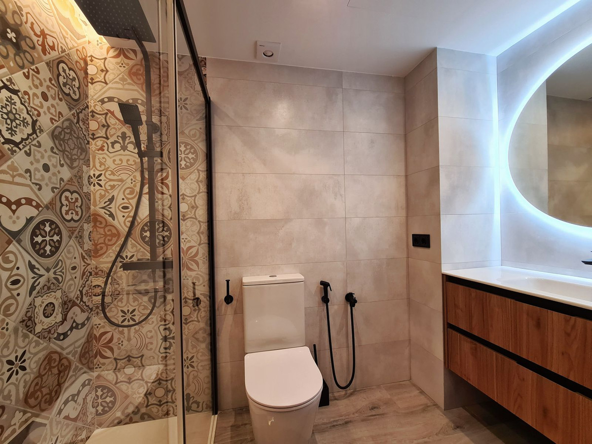 Se vende Apartamento Planta Media de 3 dormitorios en Costa Del Sol, Málaga, España