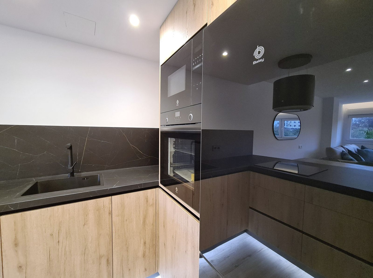 Se vende Apartamento Planta Media de 3 dormitorios en Costa Del Sol, Málaga, España