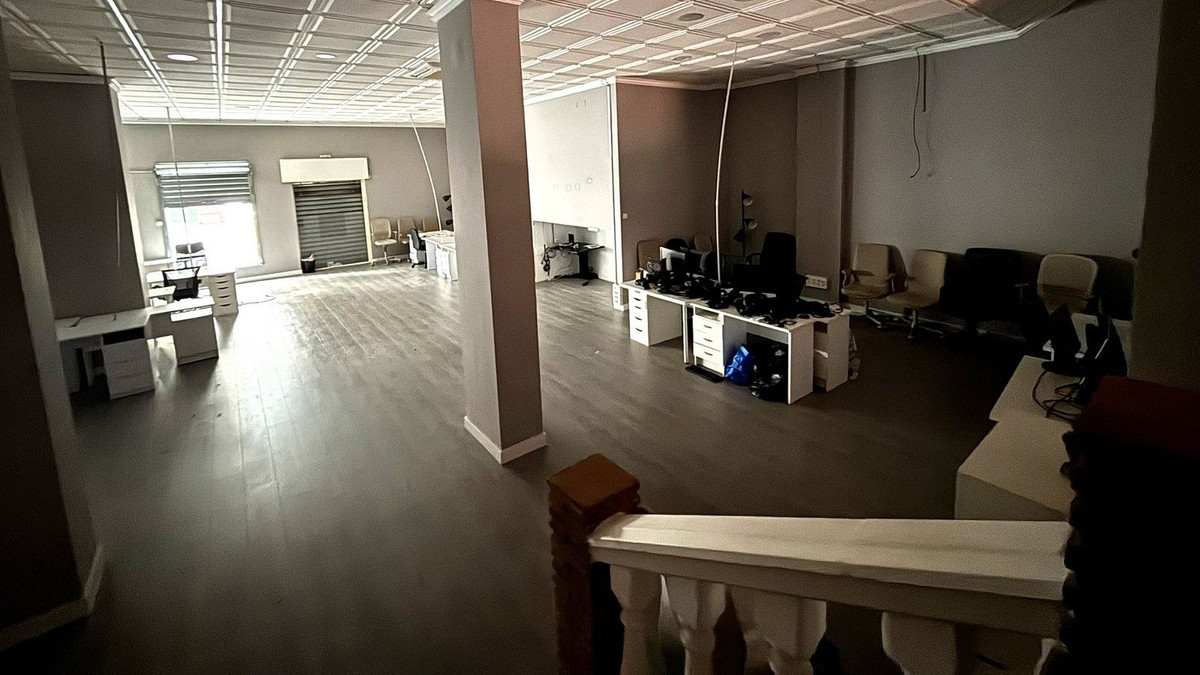 Commercial unit for sale in Fuengirola Costa Del Sol, Málaga, Spain