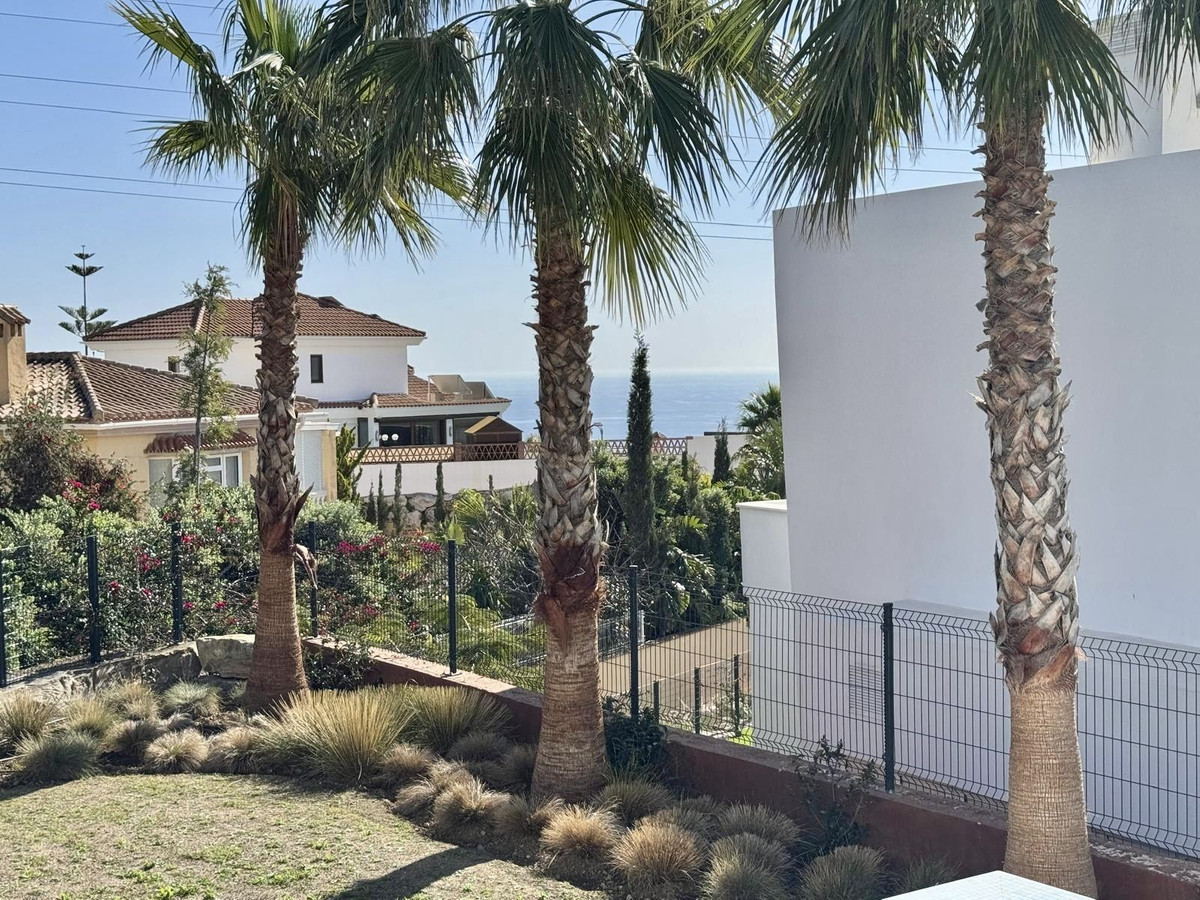 4 Bed Townhouse for sale in Fuengirola Costa Del Sol, Málaga, Spain