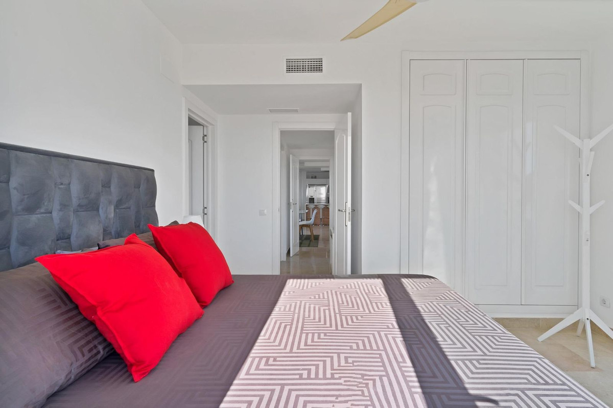 2 Bed Apartment for sale in Calahonda Costa Del Sol, Málaga, Spain